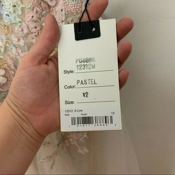 MAC DUGGAL Embellished Floral Sleeveless Deep V-Neck A-Line Gown Pastel Size 12 - Picture 10 of 14